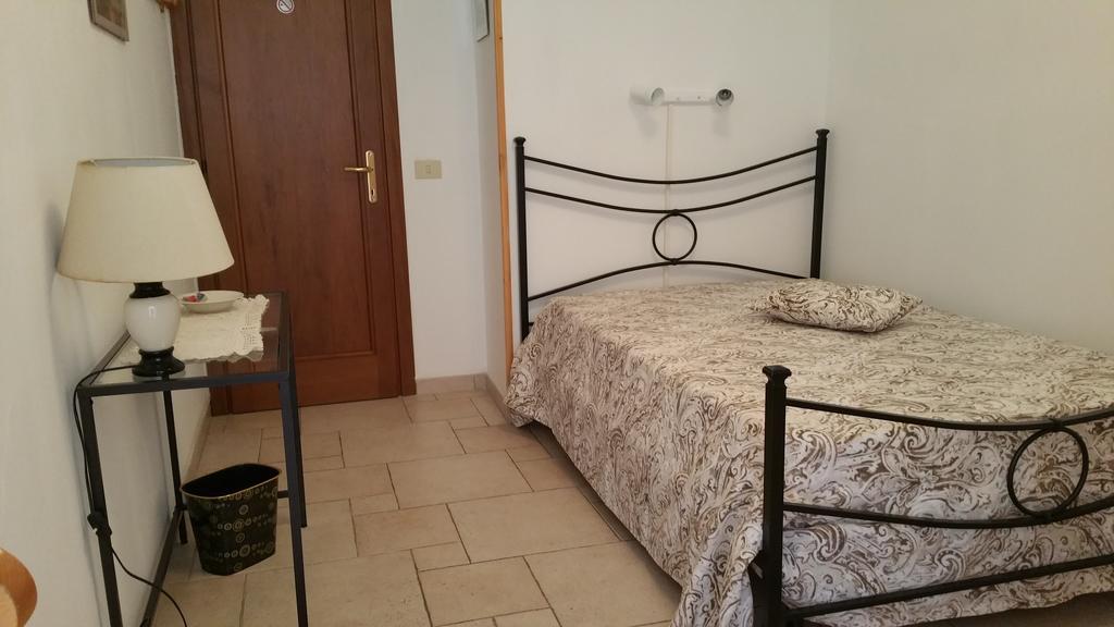 Bella Roma Domus Bed & Breakfast Room photo