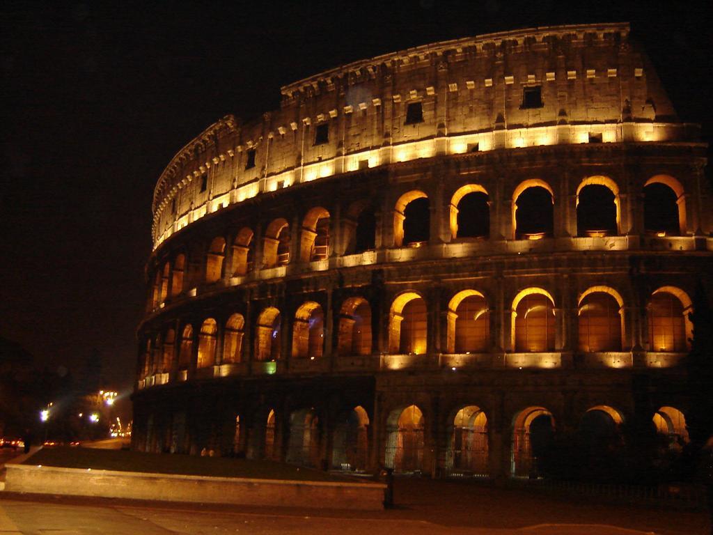 Bella Roma Domus Bed & Breakfast Exterior photo